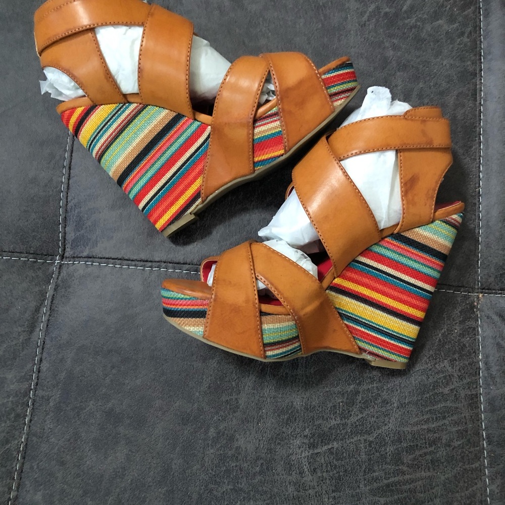 Wedge sandals
